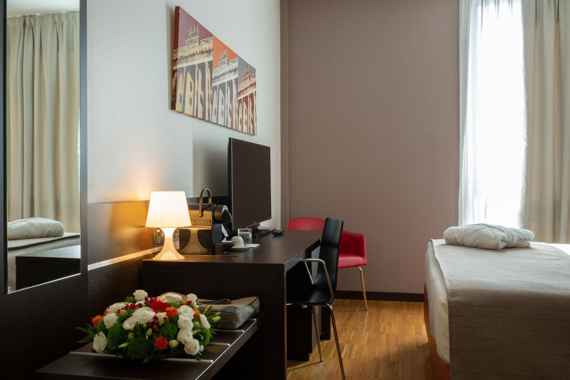 Euro Hotel Residence Concorezzo Esterno foto